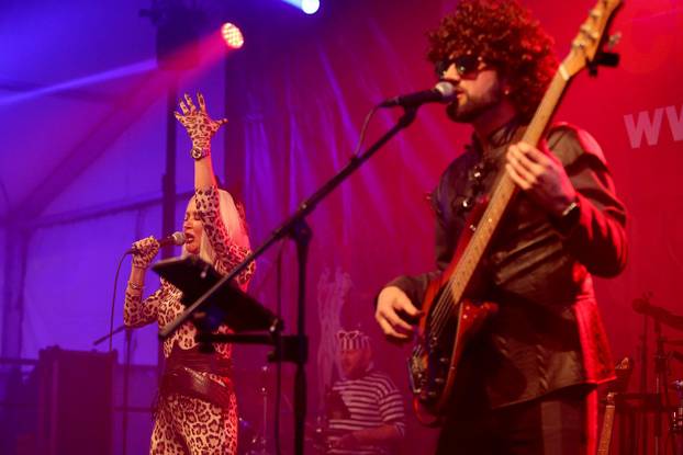 Maja Šuput održala koncert u Crikvenici povodom maškara