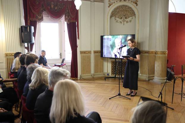 Zagreb: Održana komemoracija za filmskog redatelja Zrinka Ogrestu