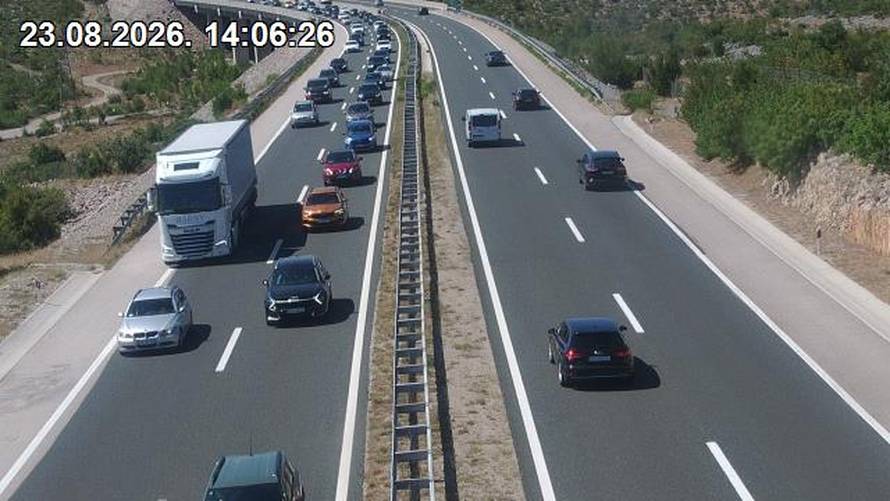 Dvije prometne nesreće na A3, stvaraju se velike guže. Kolone i s mora prema kopnu