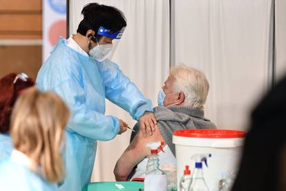 Međimurje: Započelo masovno cijepljenje ljudi starijih od 65