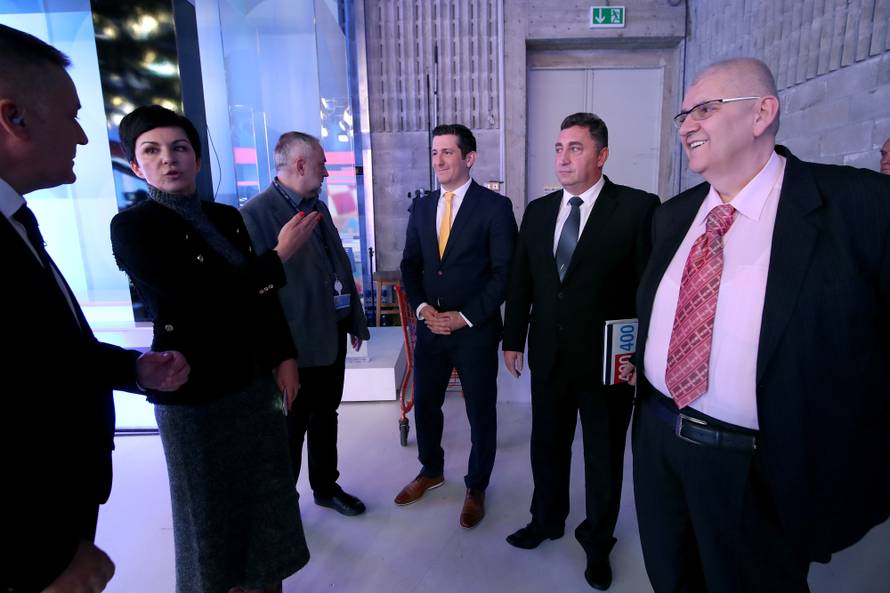 Galerija fotki: Pernar i Peović nisu htjeli dati ruku Kolindi...