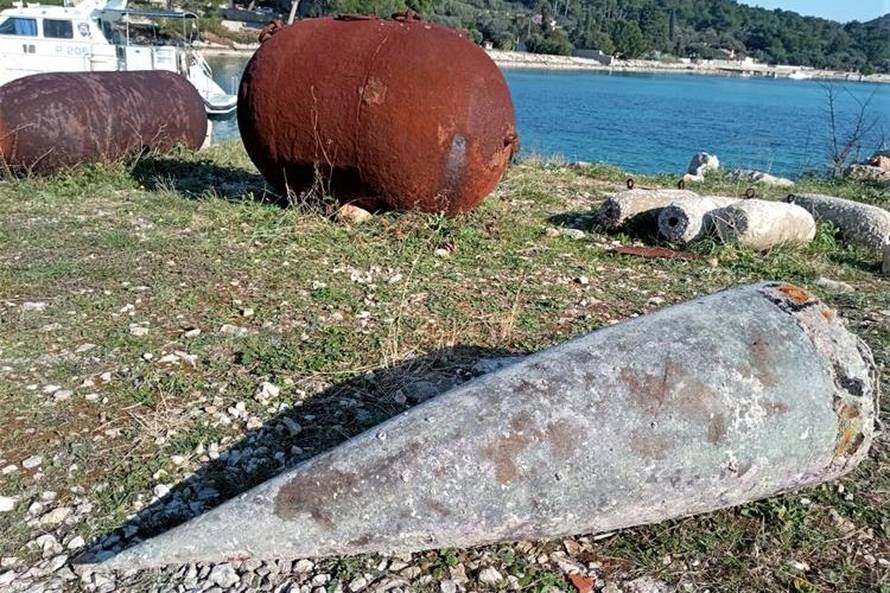 Specijalci iz mora kod Malog Lošinja izvadili bombe iz Drugog svjetskog i Domovinskog rata