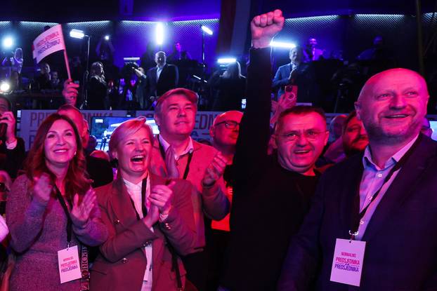 Zagreb: Slavlje u stožeru Zorana Milanovića nakon prvih izlaznih anketa