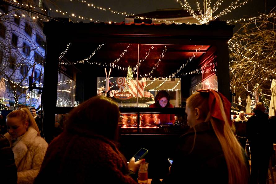 EU Advent na Europskom trgu: Urban, DJ, mnogi izvođači  i veliki doček Nove godine...