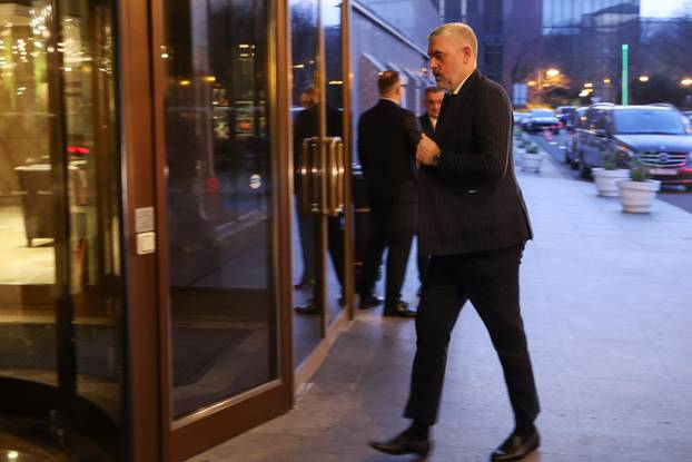 Zagreb: Dolazak uzvanika na svadbu Marijana Kustića i Nike Perenčević