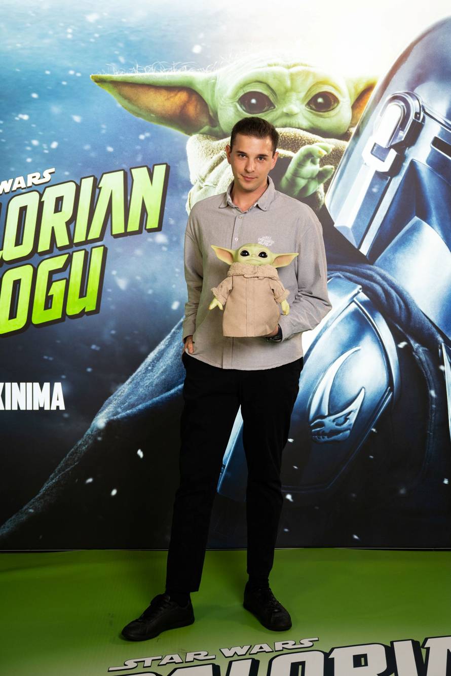 Star Wars: Mandalorian i Grogu  oduševio sve generacije