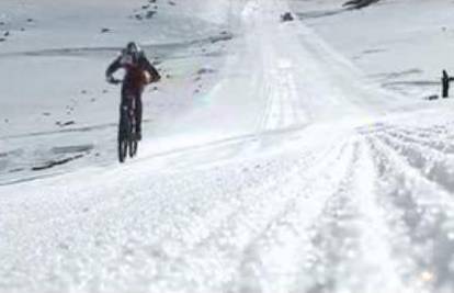 Austrijanac biciklom vozio 210 km/h niz planinu