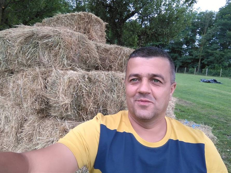 Hakijin vodič za seks i koronu: Samo Halid i gulaš za djevojku!