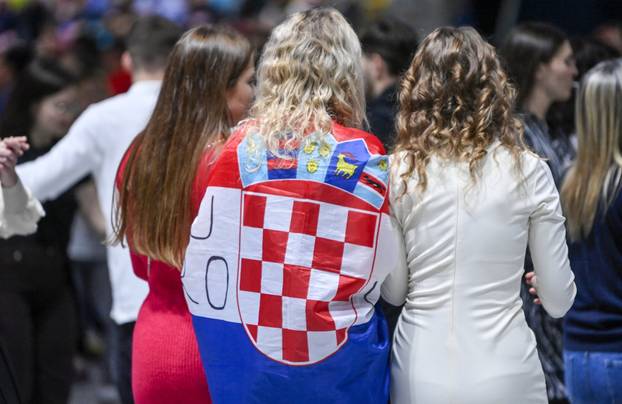 Frankfurt: Krenula Hrvatska Noć pred 13.000 Hrvata