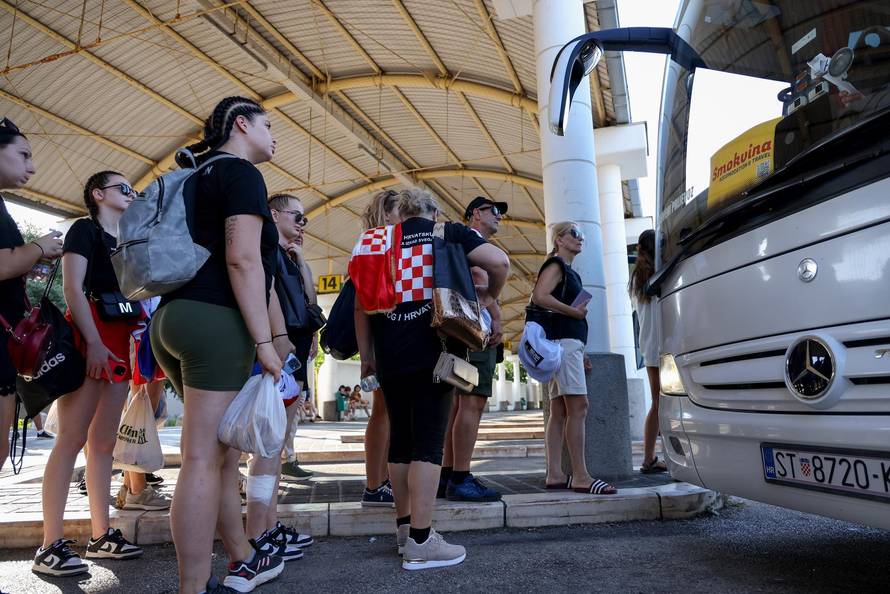 Zadar: Polazak na Thompsonov koncert