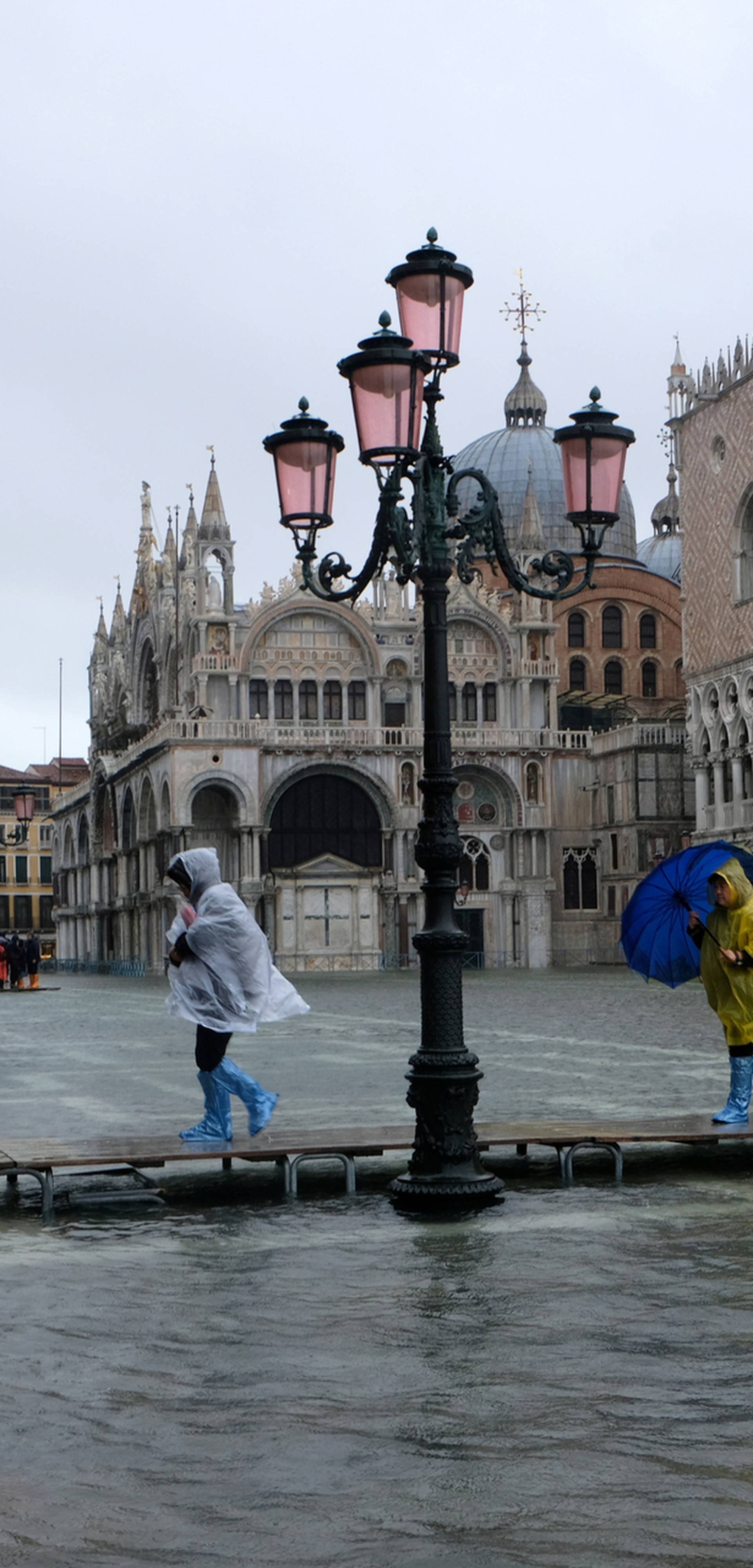 Venecija potopljena, proglasit će stanje prirodne katastrofe