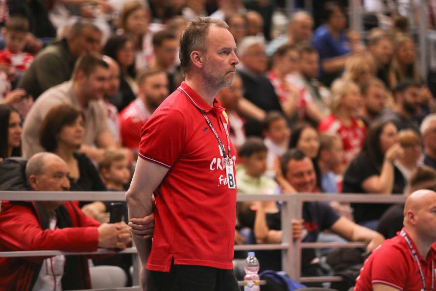 Osijek: Prijateljska utakmica između Hrvatske i Švicarske