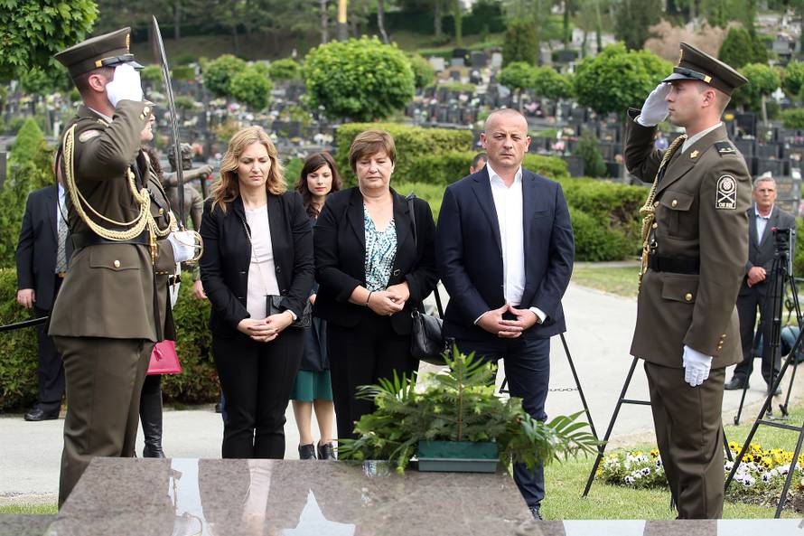 Obljetnica smrti: Položili su vijence na grob Gojka Šuška