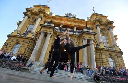 Video: Zagreb je u 'Bijeloj noći' postao jedna velika pozornica