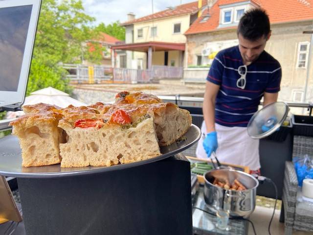Građani su uz 'live' svirku roštiljali diljem Hrvatske