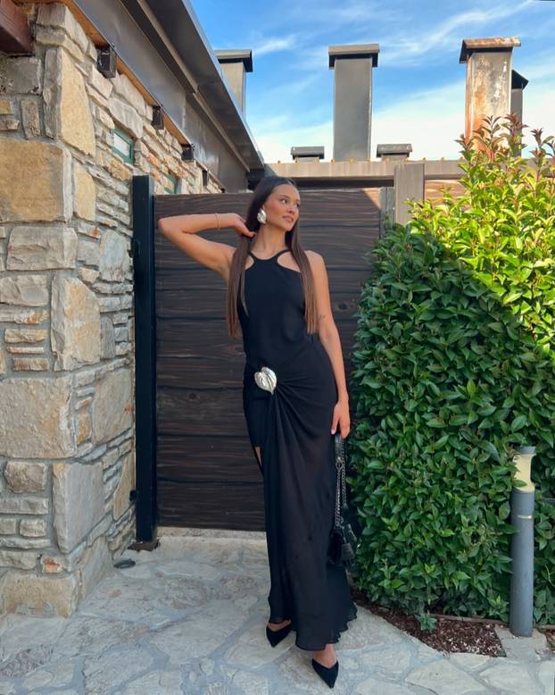 FOTO Hrvatska Miss Universe svugdje privlači poglede, a srce je dala hrvatskom košarkašu