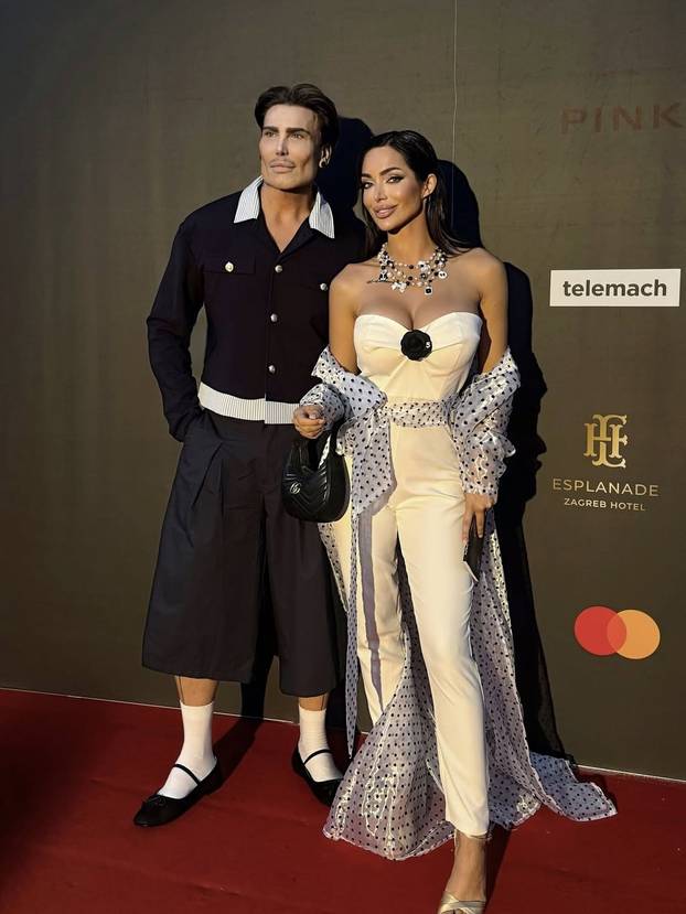 FOTO 'Savršena' Laura donijela novu odluku: 'Vraćaju se fileri'