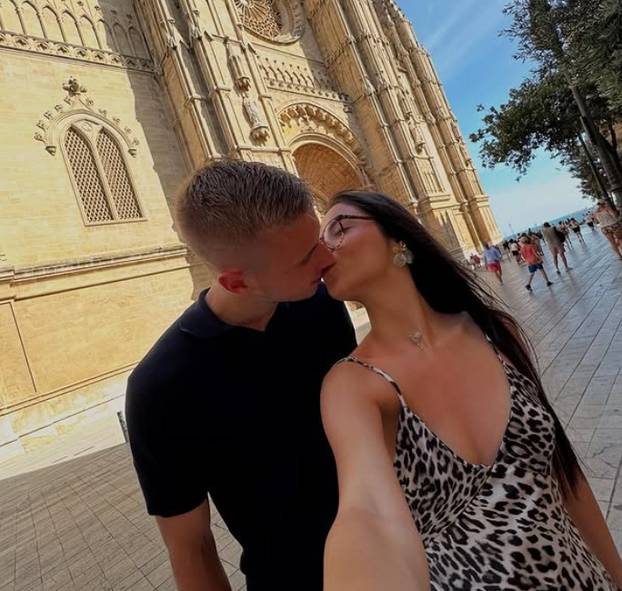 FOTO Kramarić skače s jahte, Lovren u Hrvatskoj, dinamovac 'potegnuo'  čak do Kolumbije...