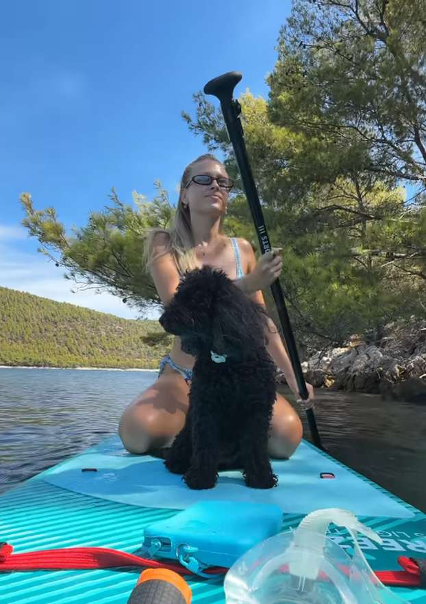 FOTO Domenica u badiću uživala u rujnu, pokazala kako provodi tople jesenje dane na moru