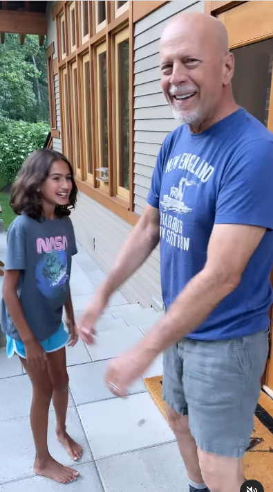 Bruce Willis zaplesao s kćerkom: 'Tako te lijepo vidjeti sretnog!