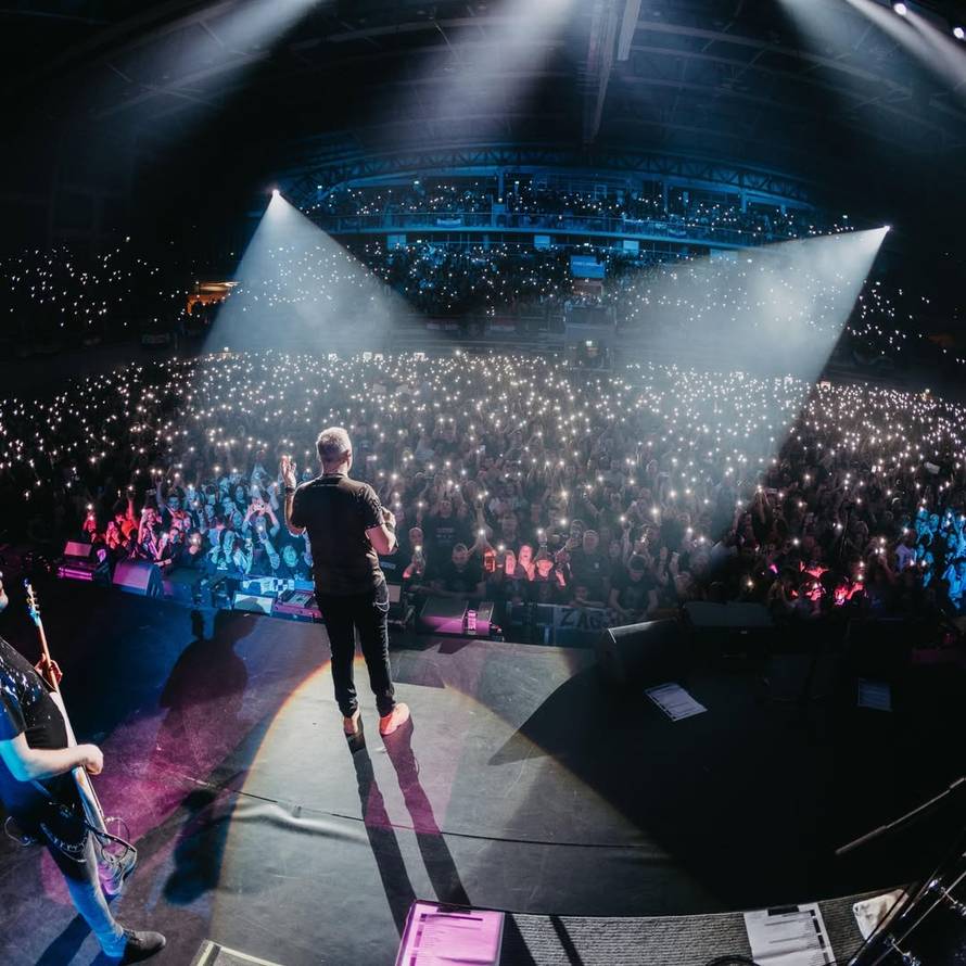 Thompson u Poreču viknuo 'Za dom', publika: 'Spremni'!