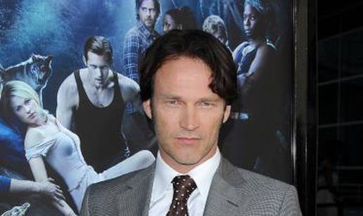 'Vampir' Stephen Moyer ne podnosi krv i ne voli horore...