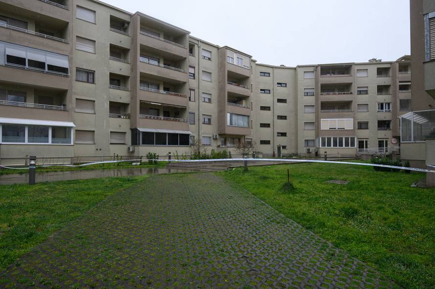 Zagreb: Olujno nevrijeme oštetilo krov zgrade na Horvaćanskoj cesti na Vrbanima