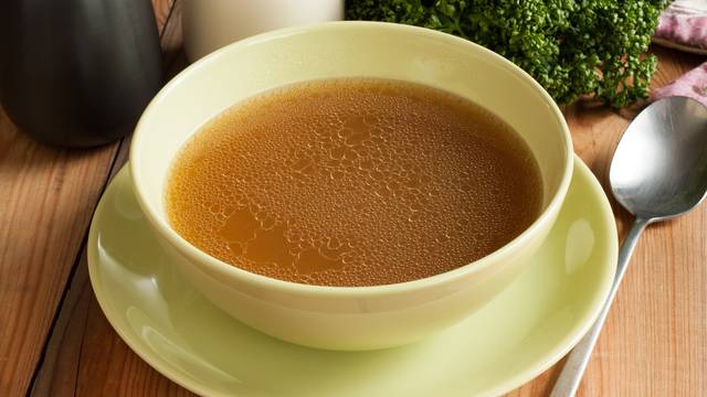 Sve blagodati juhe od kostiju: Bogata je kolagenom, prepuna proteina i odlična za lijepu kožu