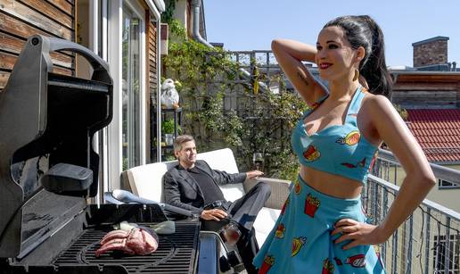Perry kuha, a Clooney odmara: Voštane figure naljutile publiku