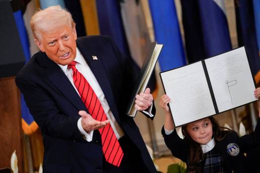 Ameri&ccaron;ki Vrhovni sud nije donio odluku o Trumpovim carinama