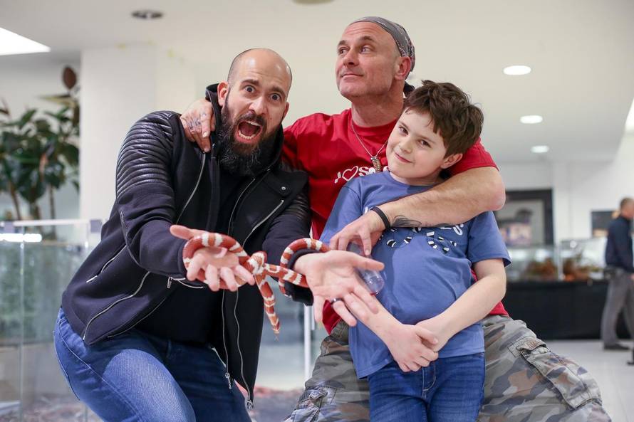 Zagreb: U centru Kaptol otvorena je izloÅ¾ba otrovnih zmija "Äudesan svijet zmija"