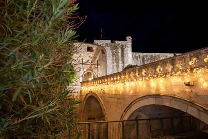 FOTO Prekrasni Dubrovnik još je ljepši u vrijeme uoči Božića