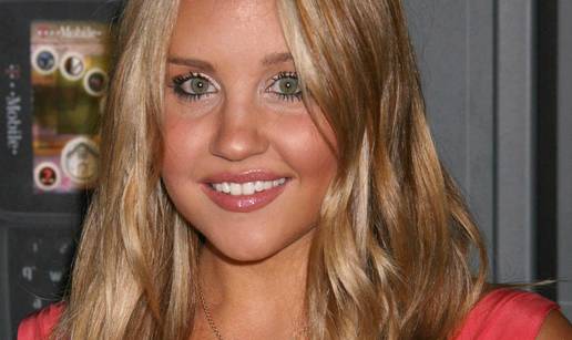Amanda Bynes pokazala novu frizuru: Evo kako sada izgleda