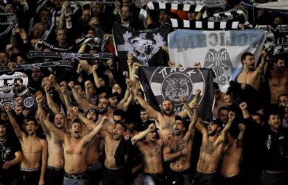 PAOK-ovi navijači su veličali ratnog zločinca Ratka Mladića