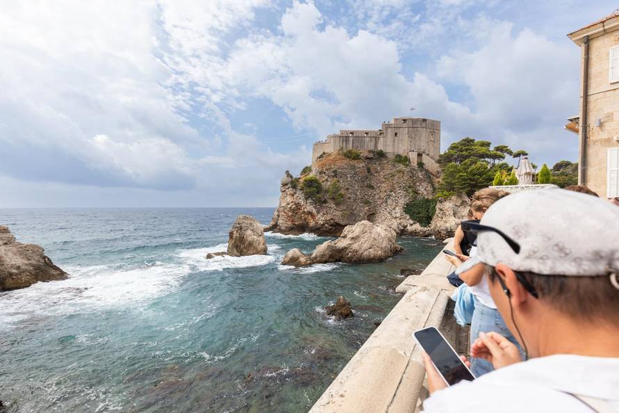 Dubrovnik: Stara gradska jezgra puna je turista 