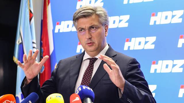 Zagreb: Andrej Plenković dao izjavu nakon sjednice Predsjedništva stranke