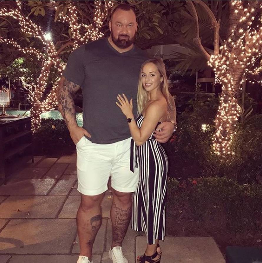 Thor i žena čekaju dijete: Na fotki ultrazvuka beba drži uteg