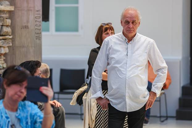 Zagreb: Otvorena izložba "Patide II" Silvestra Dragoja Šomija