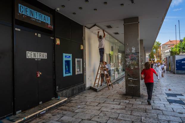 Split: Radnici zamjenjuju staklo koje je sinoć ozljedilo 24 osobe