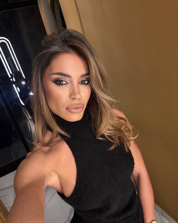 FOTO Presice srpskog kluba su krcate. Nitko ne zna zašto... E da, ovo je glasnogovornica