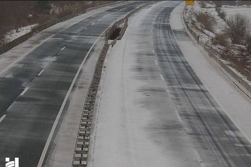 Orkanski vjetar zatvorio A1, kod Jastrebarskog došlo do sudara