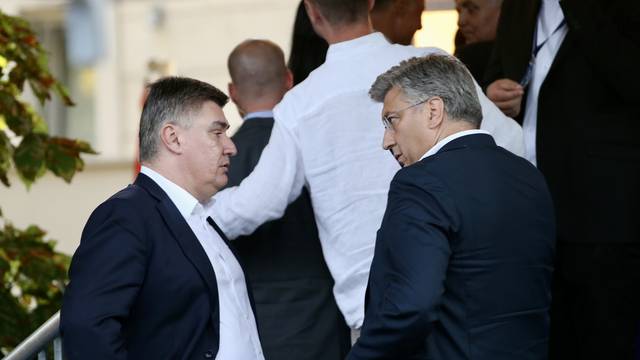 Sinj: Zoran Milanović i Andrej Plenković u razgovoru nakon završetka Alke