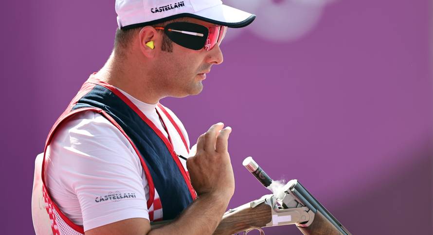 Shooting - Men's Trap - Qualification Day 1