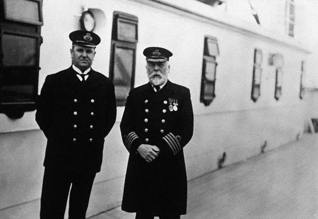 Purser McElroy and Captain Smith on the <Titanic>