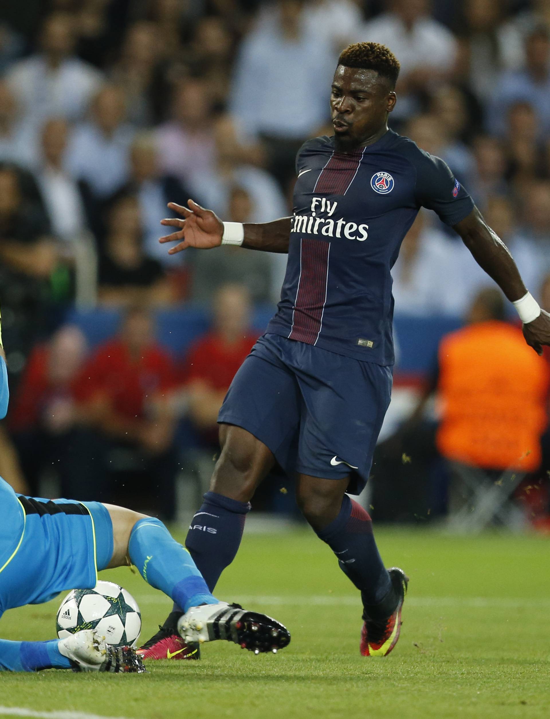 Paris Saint-Germain v Arsenal - UEFA Champions League Group Stage - Group A