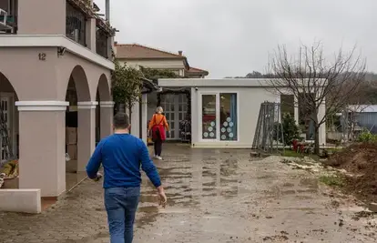 Policija u Puli kazneno prijavila četvoricu koji su se tukli i pucali na zgradu u kojoj je vrtić