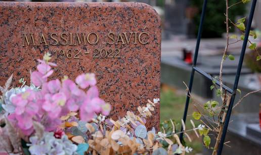 Ovako danas izgleda Massimov grob na tre&cacute;u godi&scaron;njicu smrti