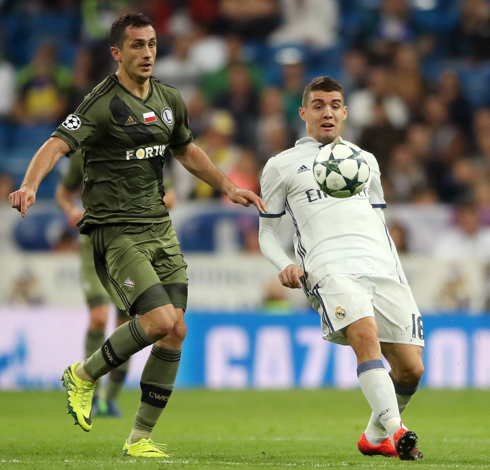 Real Madrid v Legia Warsaw - UEFA Champions League - Group F - Santiago Bernabeu