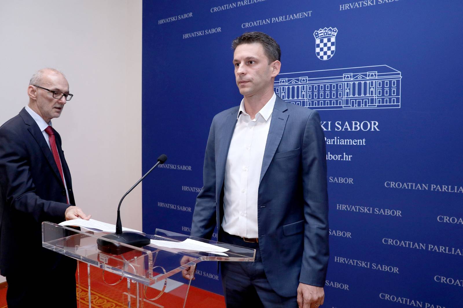 Zagreb: Petrov i Podolnjak o prijedlogu MOST-a za sankcije uskraćivanja informacija
