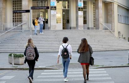 Prijave u srednje škole do kraja tjedna, učenici najviše žele u gimnazije i kozmetičke škole